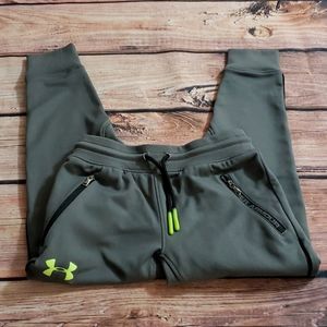 Under Armour boy's jogger sz yxs